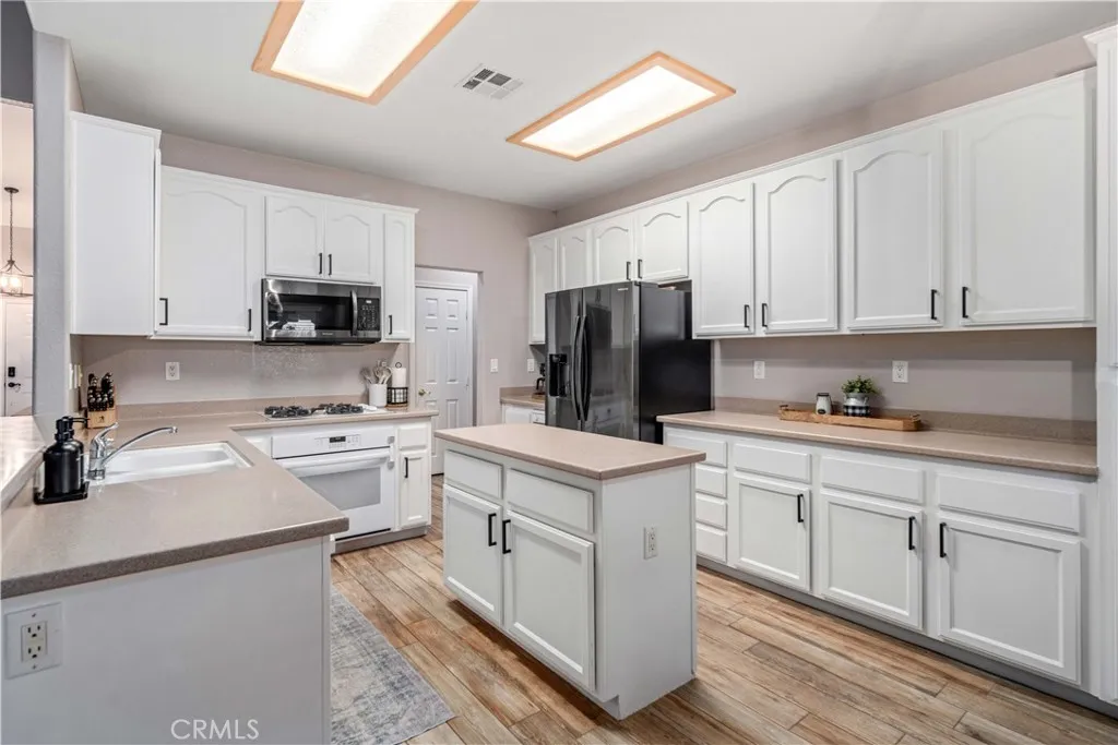 Additional image 63 of 4141 Grandview Drive, Palmdale, CA 93551