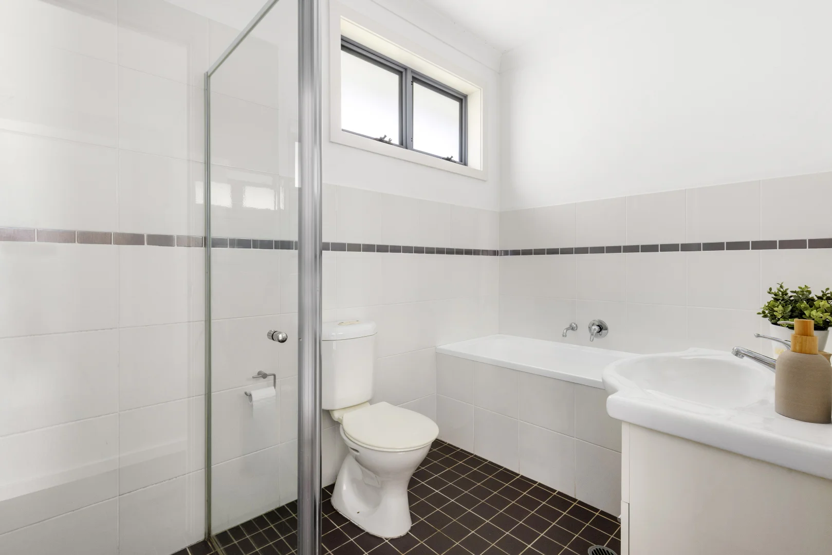 Additional image 8 of 6/12-16 Milburn Road, Gymea NSW 2227
