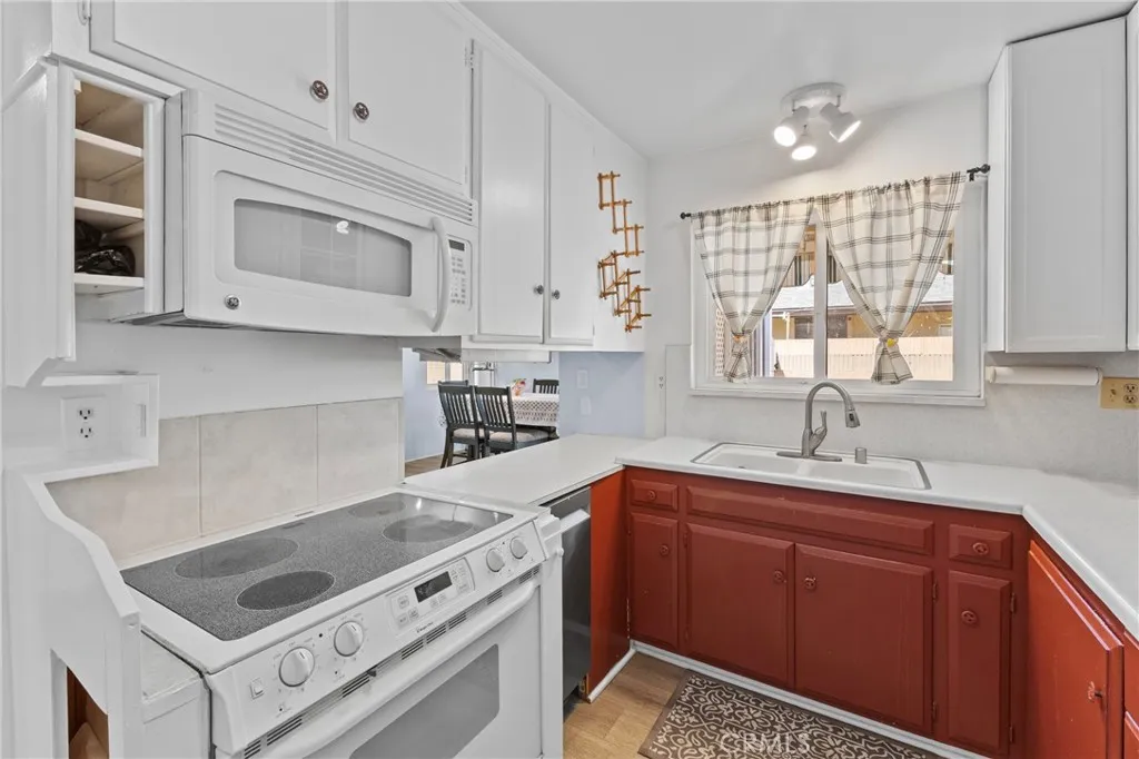 Additional image 9 of 541 Shasta Way, Hemet, CA 92543