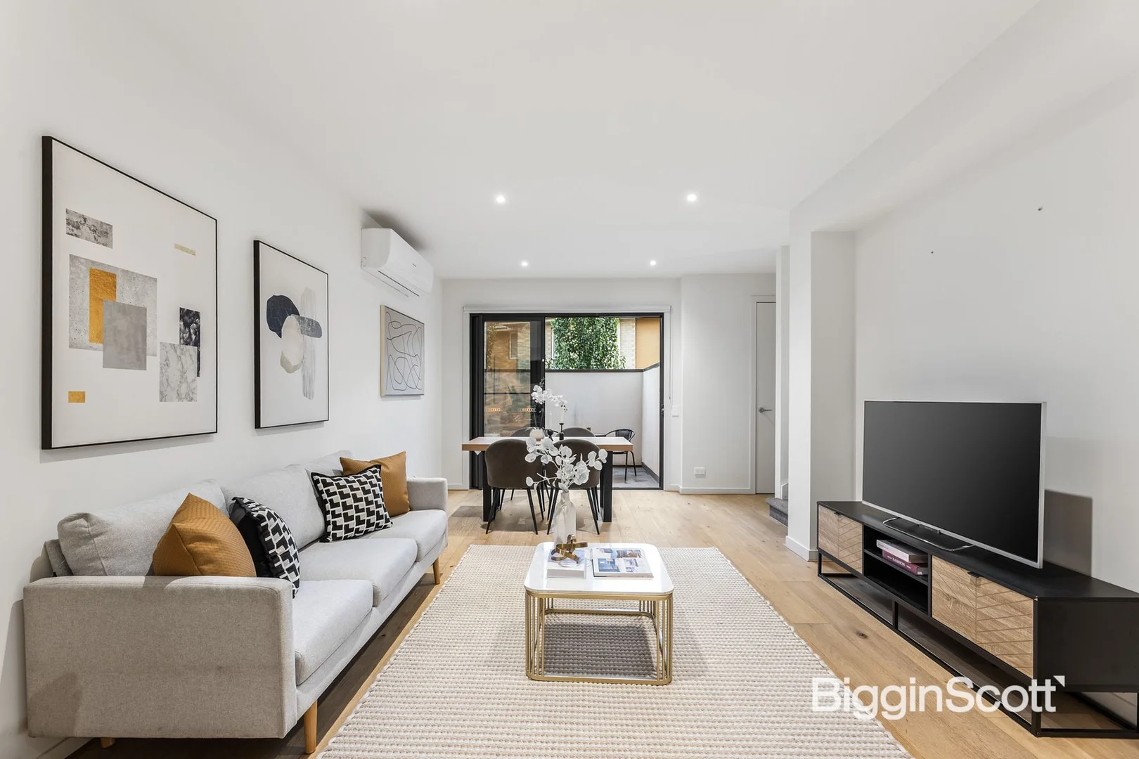 Additional image 4 of 8/2 Curlew Court, Doncaster VIC 3108