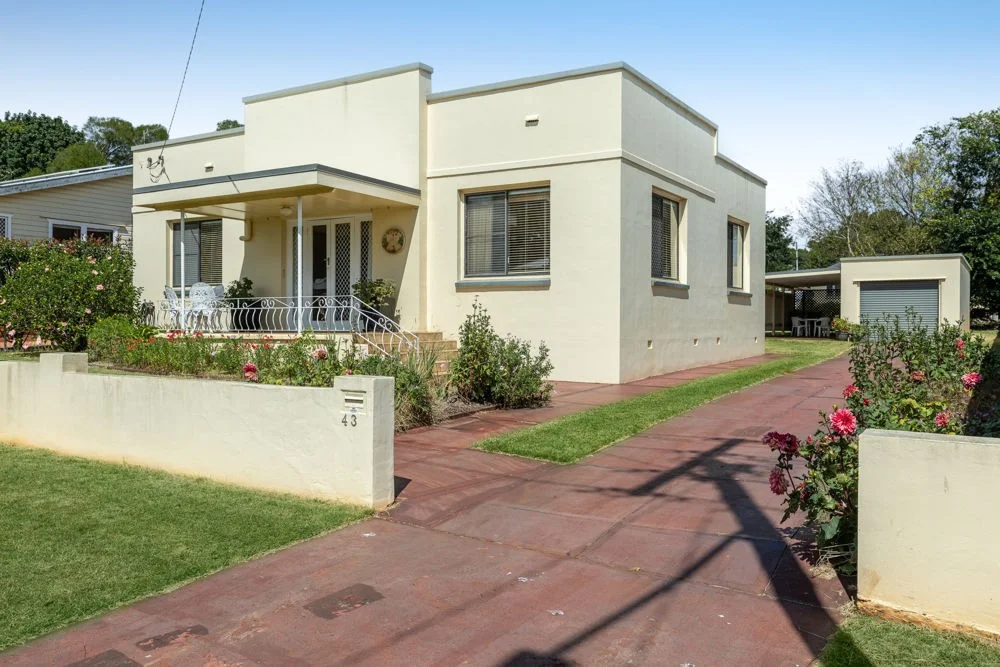 43 Leichhardt Street, Centenary Heights QLD 4350 photo 3