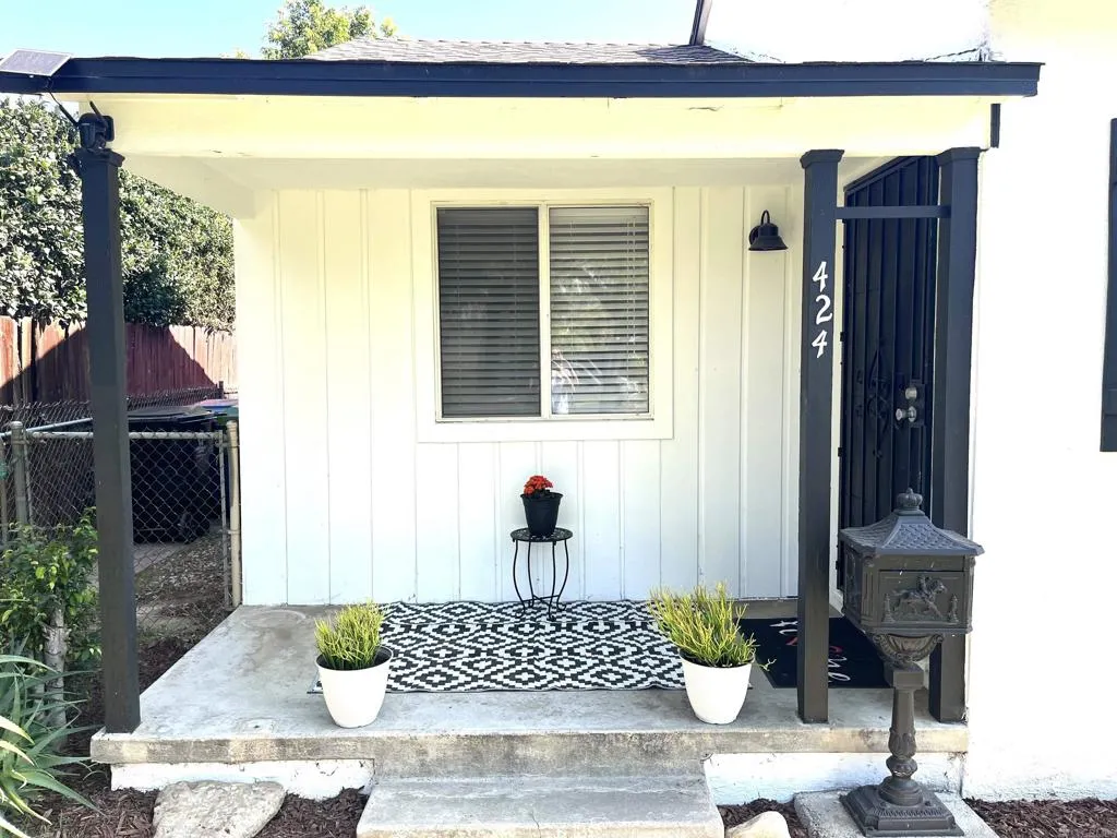 Additional image 16 of 424 N Lazard Street, San Fernando, CA 91340