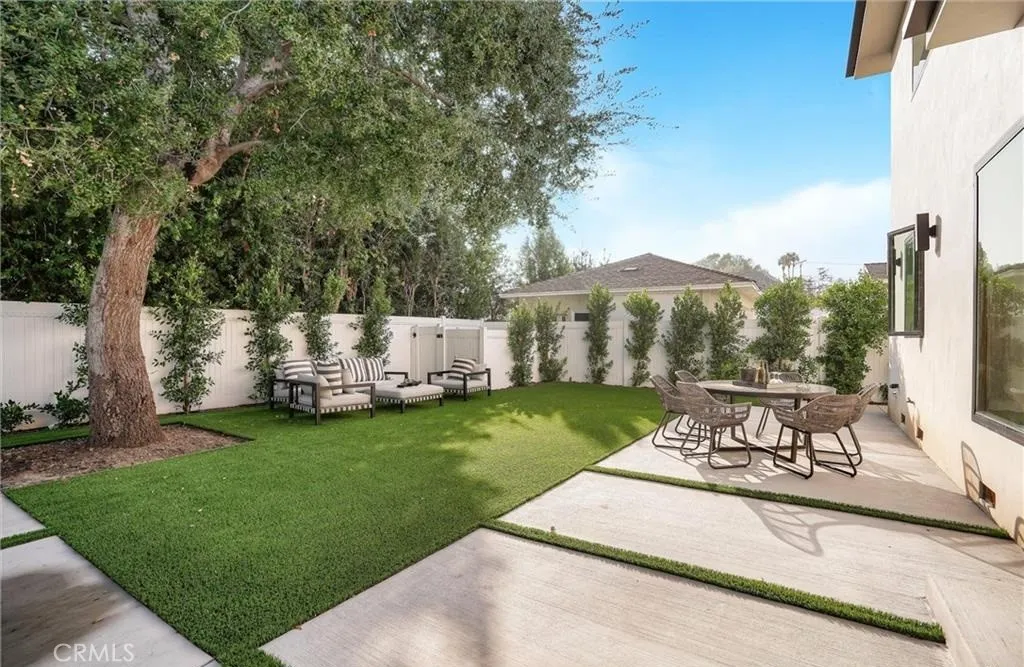 Additional image 51 of 15926 Morrison St, Encino, CA 91436