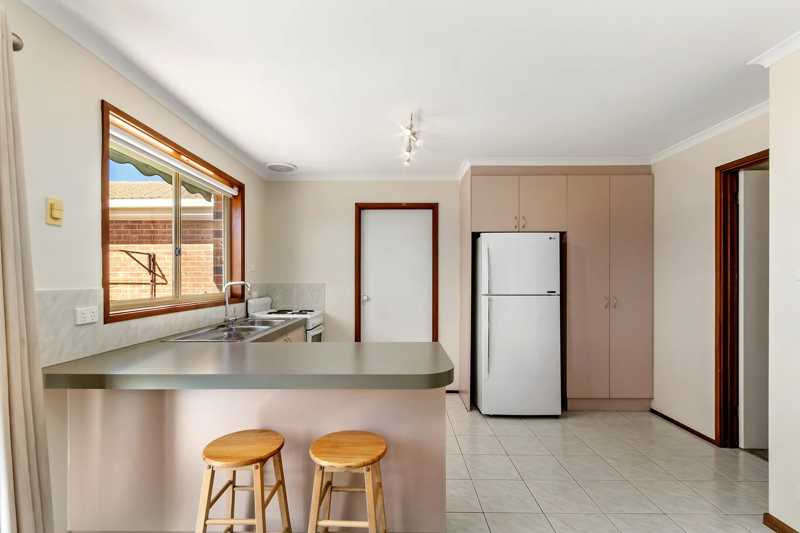 Additional image 5 of 1/10 Kingscote Crescent, Bonython ACT 2905
