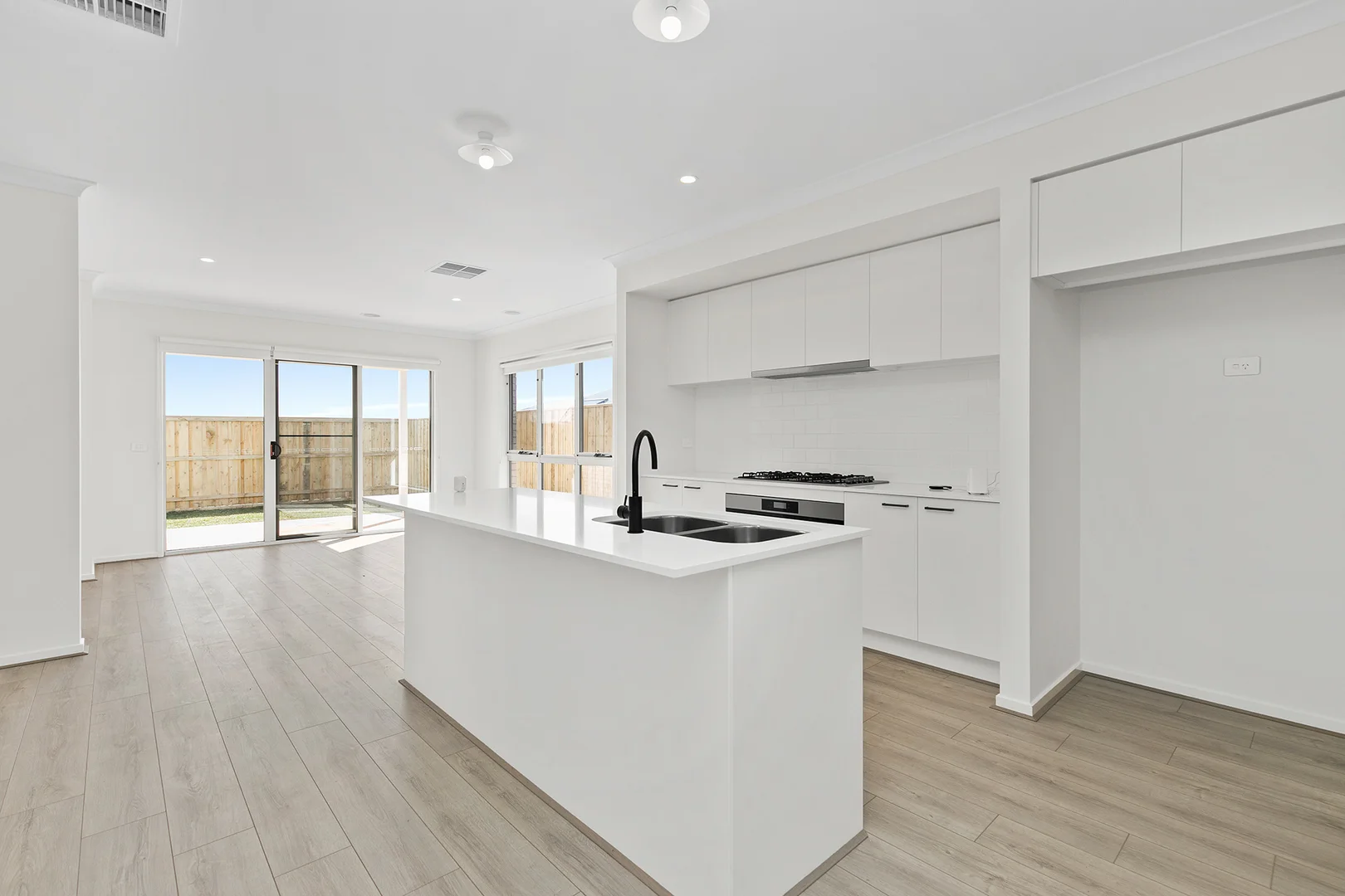Additional image 3 of 47 Aristides Crescent, Thornhill Park VIC 3335