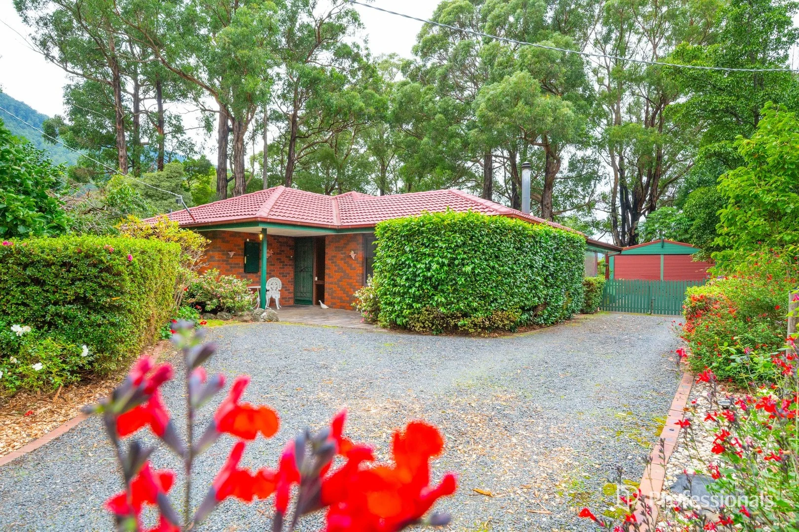 15 Martyr Road, Warburton VIC 3799