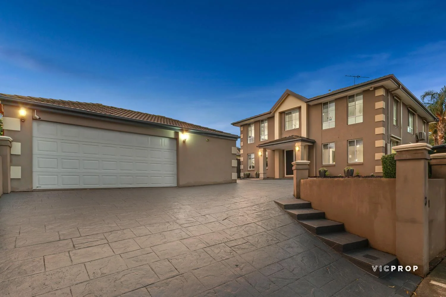 3 Comfort Close, Rowville VIC 3178