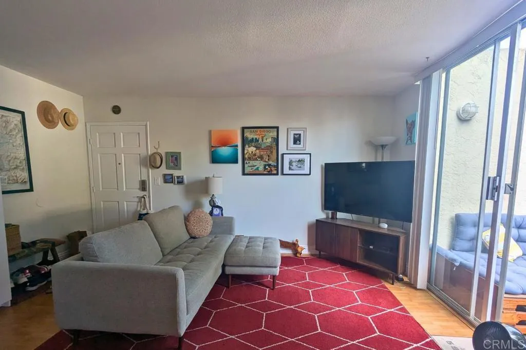 Additional image 18 of 2850 Reynard Way #30, San Diego, CA 92103