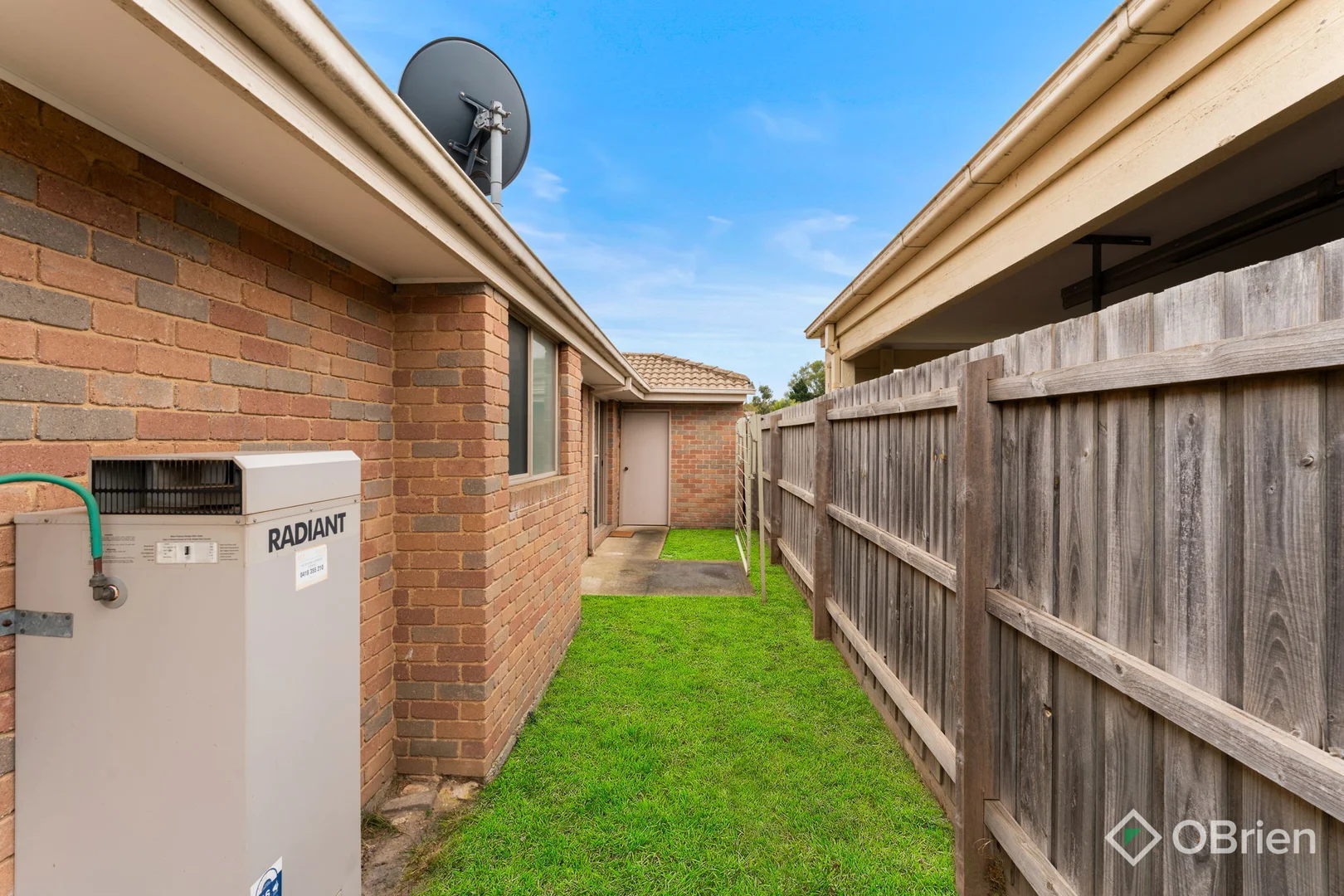 Additional image 7 of 1/39 Bemersyde Drive, Berwick VIC 3806