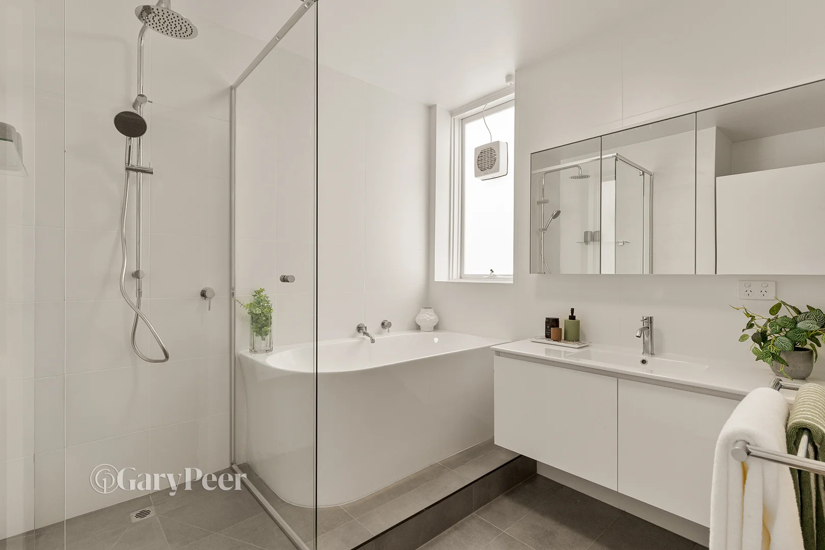 Additional image 5 of 3/3A Hughenden Road, St Kilda East VIC 3183