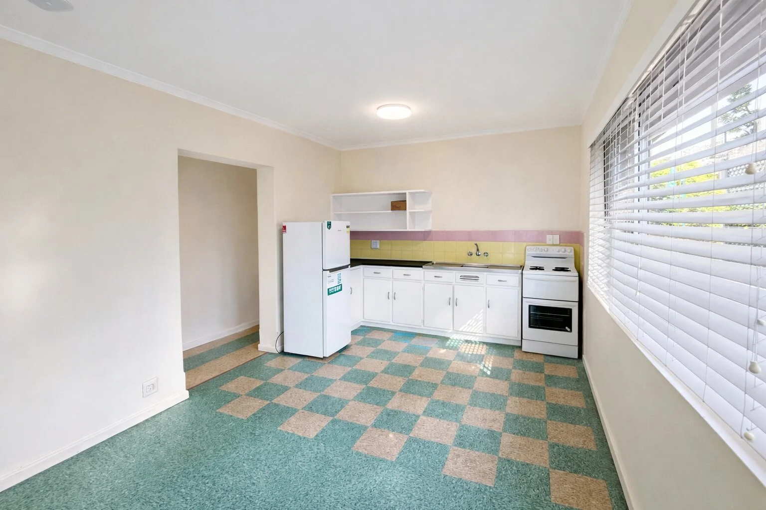Additional image 4 of 2/35 Gladstone Road, Highgate Hill QLD 4101