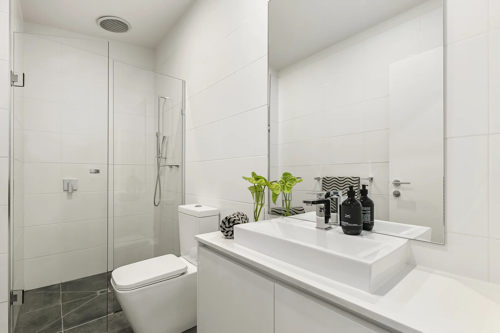 Additional image 7 of 2/392 Belmore Road, Mont Albert North VIC 3129