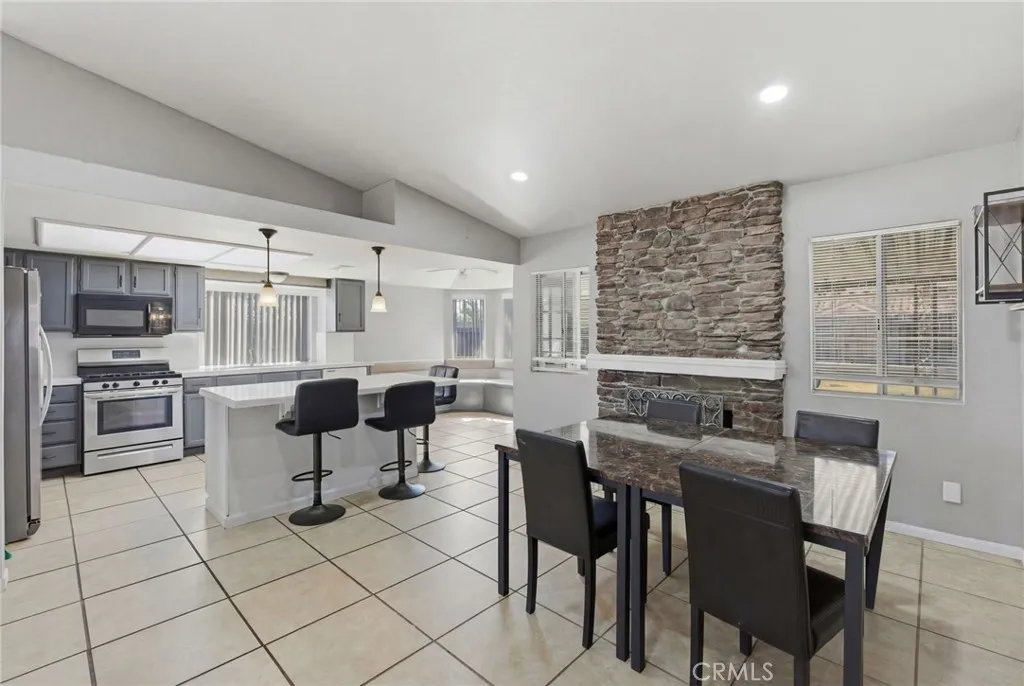 Additional image 4 of 16488 Mountain Street, Lake Elsinore, CA 92530