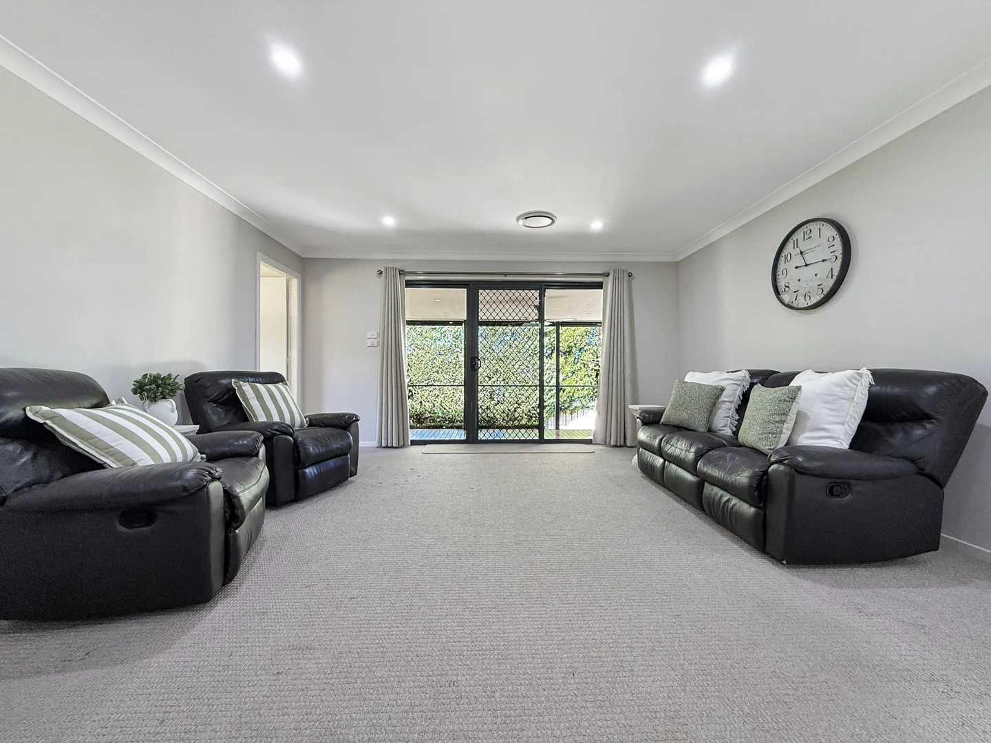 Additional image 8 of 2 Bailes Crescent, Young NSW 2594