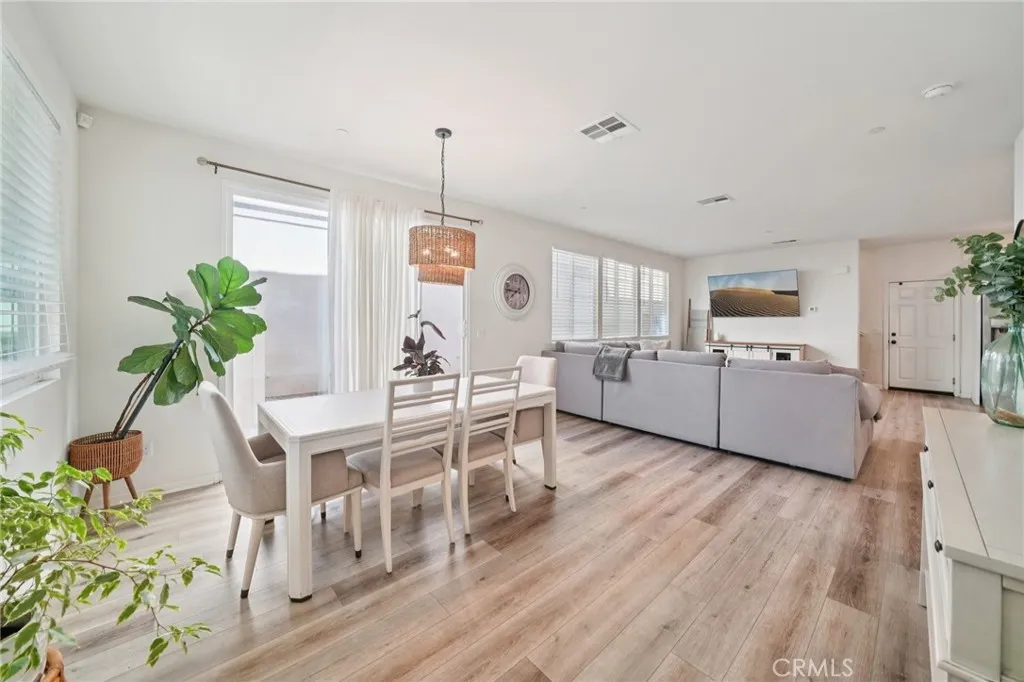 Additional image 75 of 618 S Brampton Lane, Rialto, CA 92376
