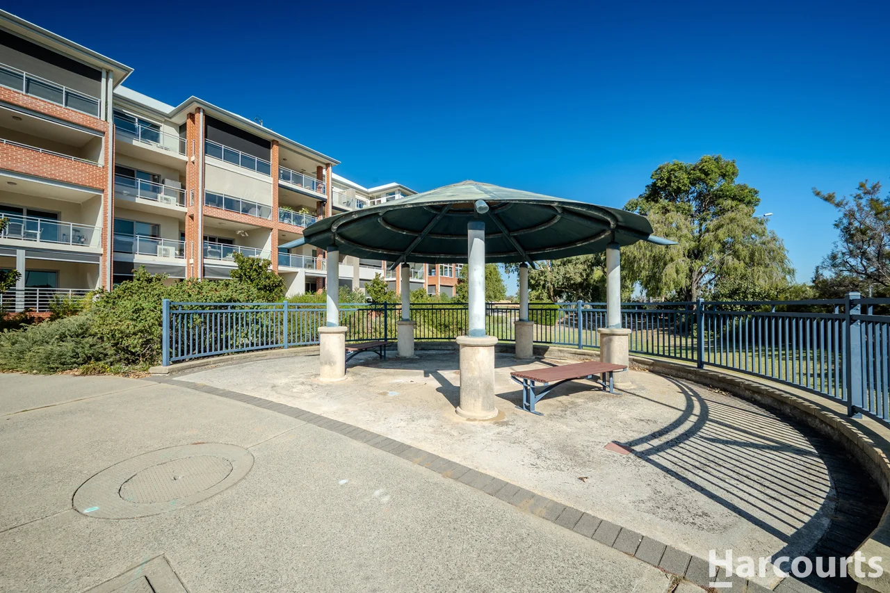 Additional image 34 of 7/10 Roebuck Drive, Salter Point WA 6152