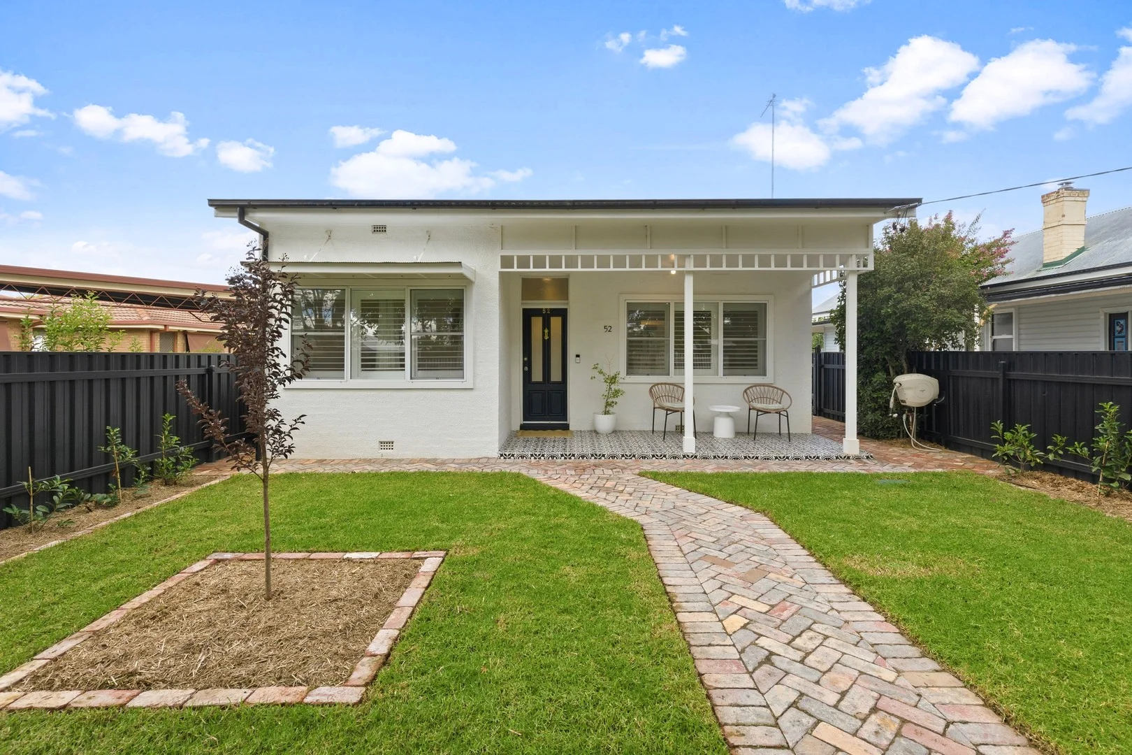 52 Crampton Street, Wagga Wagga NSW 2650