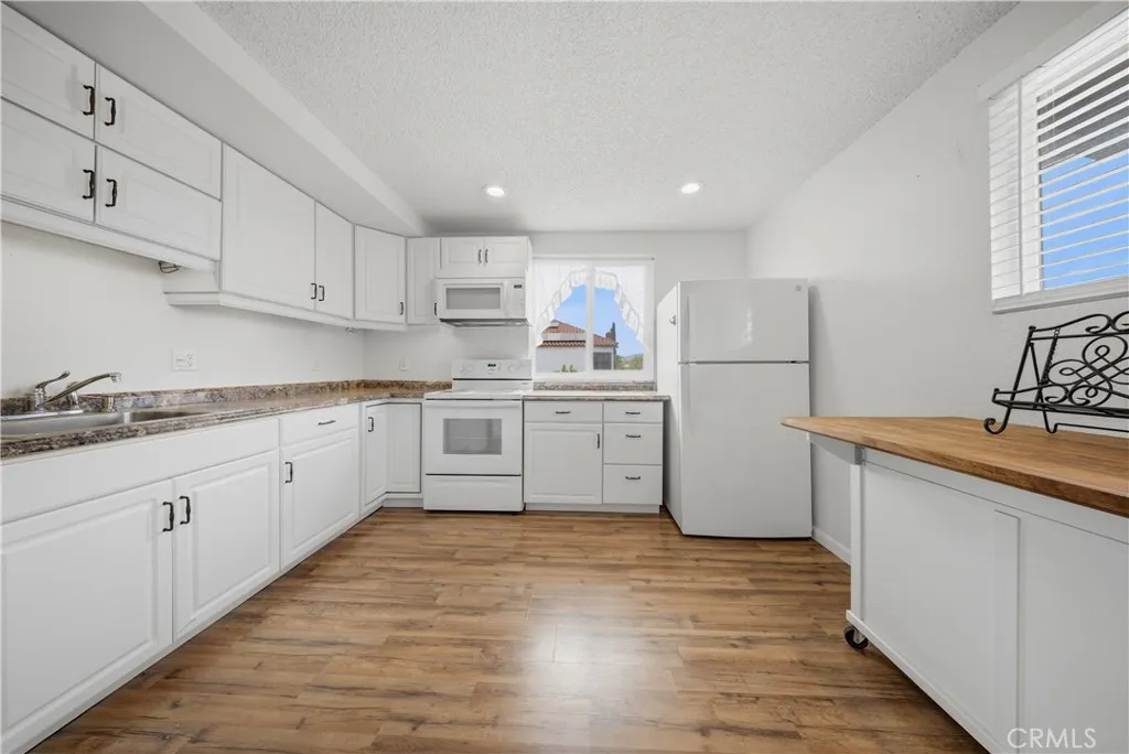 Additional image 34 of 2718 Still Meadow Ln, Lancaster, CA 93536