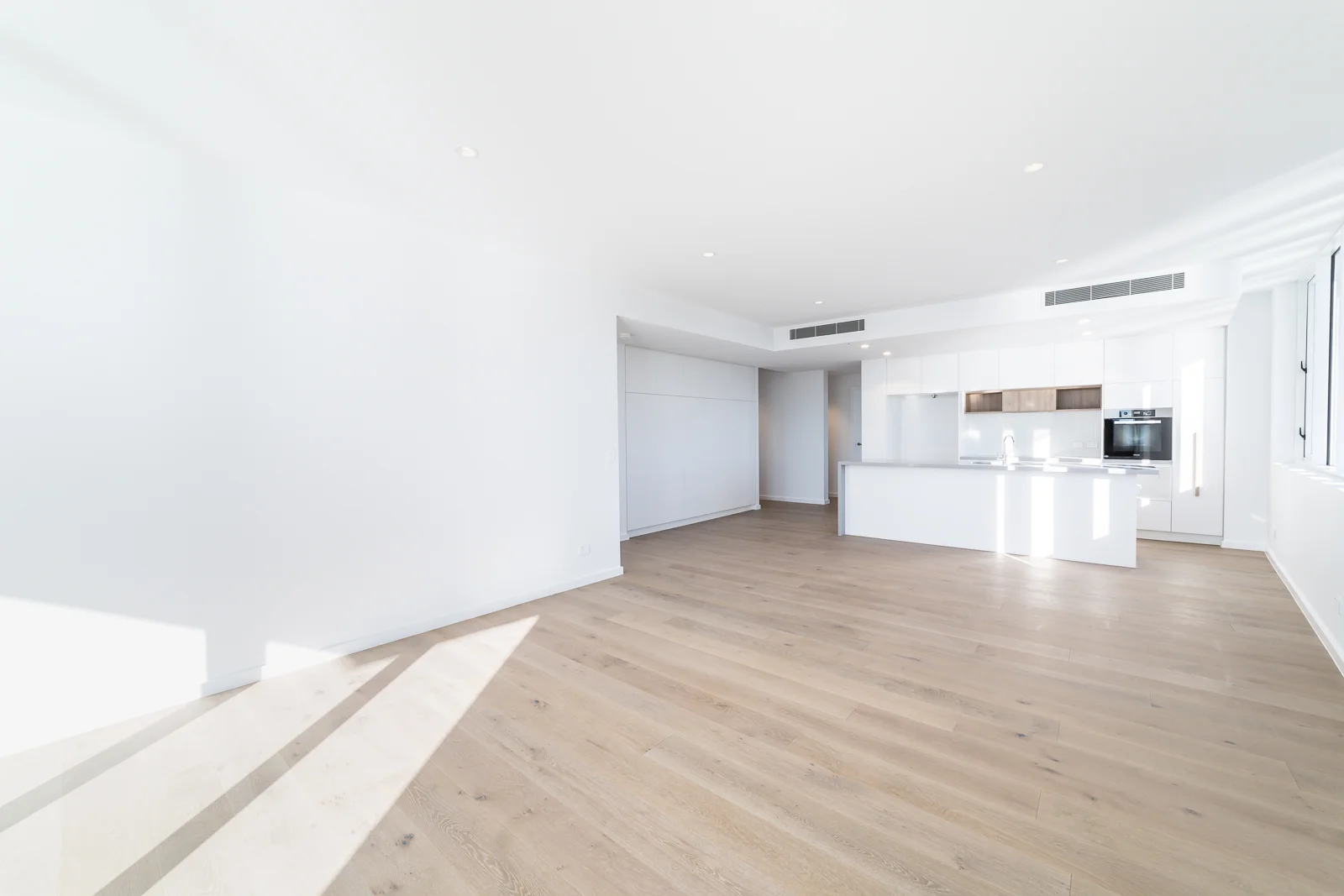 Additional image 3 of 404/19 Cannes Avenue, Surfers Paradise QLD 4217
