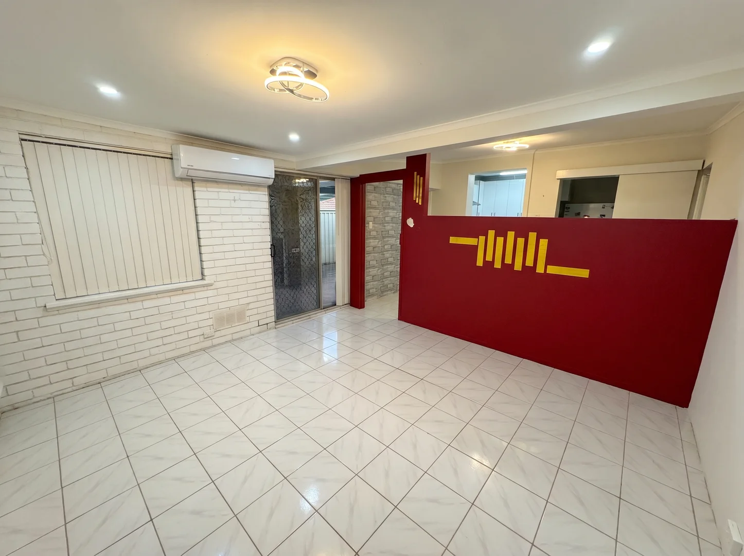 7 Eloure Place, Willetton WA 6155 photo 2