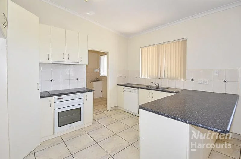 39 Larapinta Drive, Gillen NT 0870