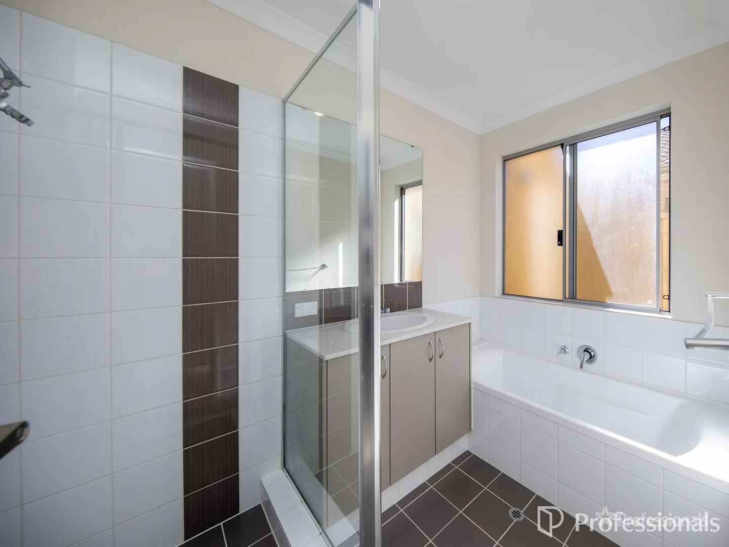 Additional image 11 of 35 Brampton Avenue, Butler WA 6036