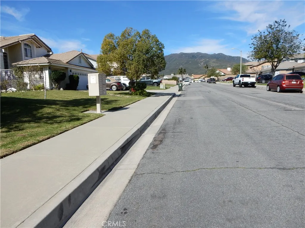 Additional image 120 of 2819 W Calle Celeste Dr, Rialto, CA 92377