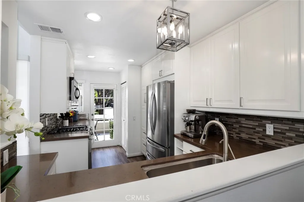 Additional image 16 of 23971 Arroyo Park Drive Unit 79, Valencia, CA 91355