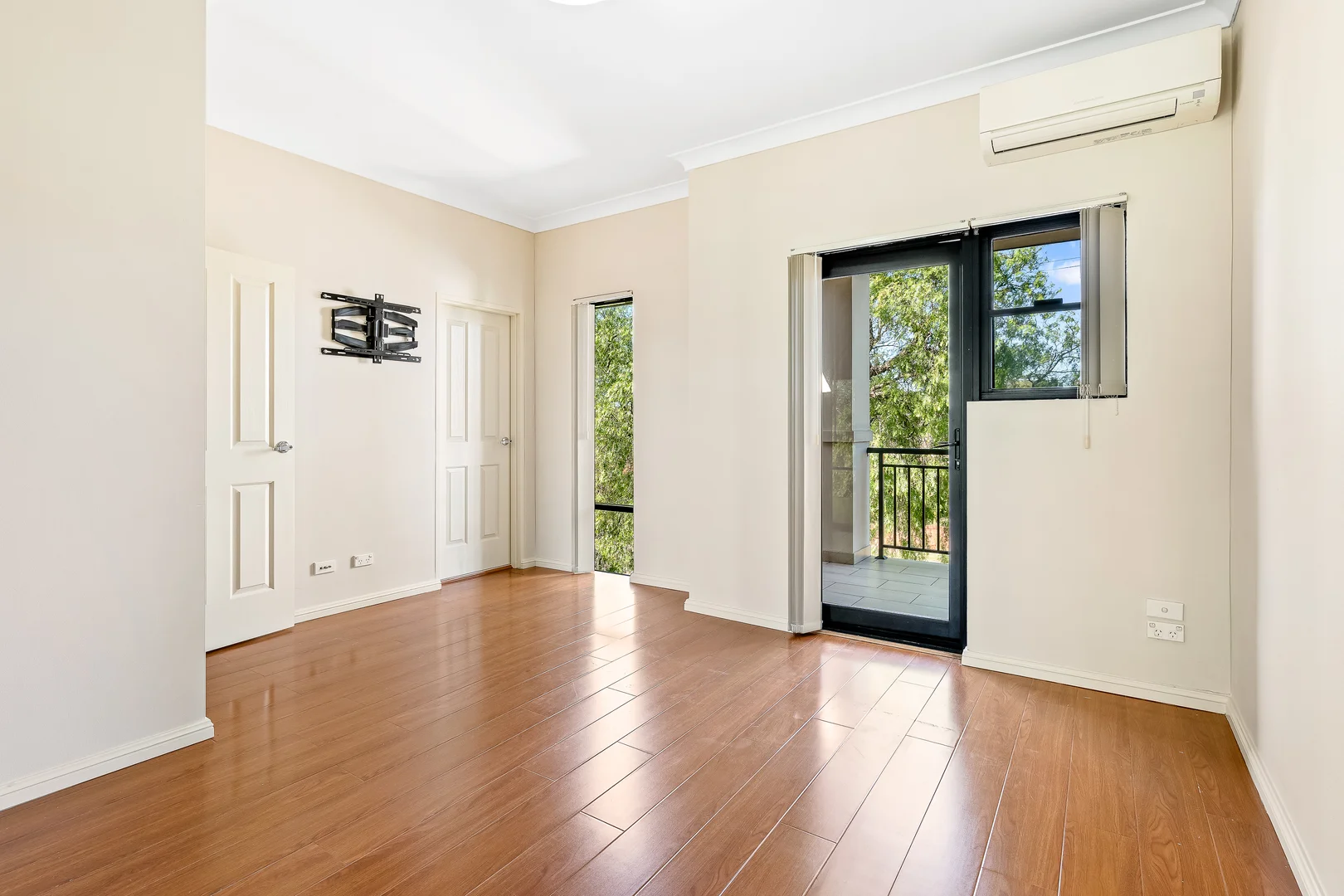 Additional image 2 of 6/22 Paris Street, Carlton NSW 2218