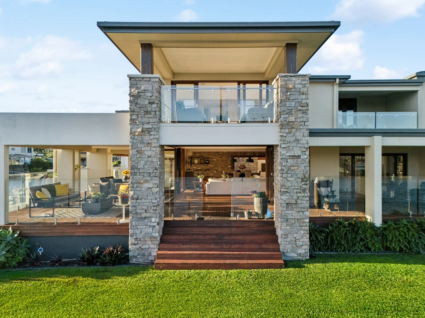 Additional image 30 of 23 Etna Street, Isle Of Capri QLD 4217
