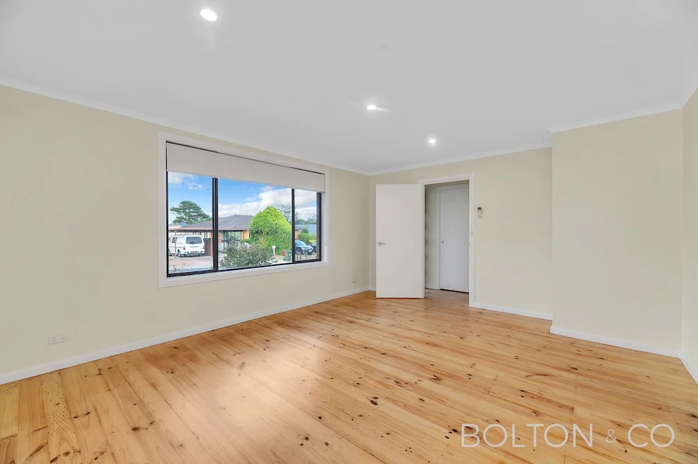2 Clambe Place, Charnwood ACT 2615 photo 2