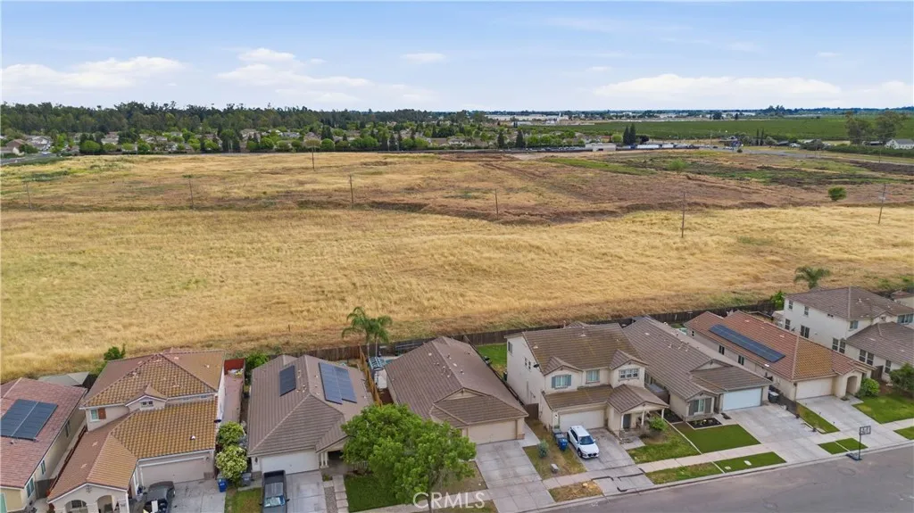 1478 La Sierra St, Merced, CA 95348
