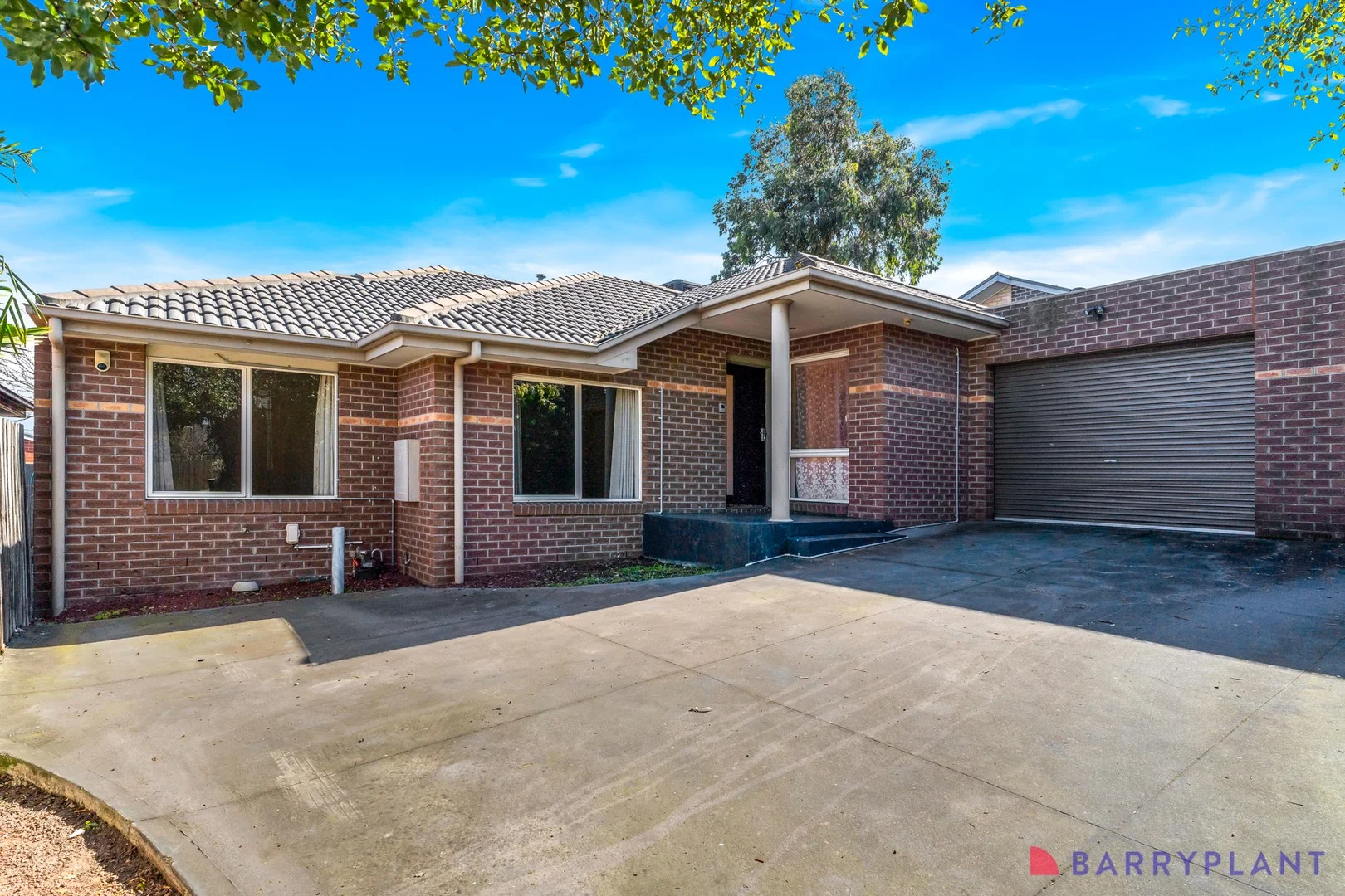 2/9 Oulton Crescent, Reservoir VIC 3073