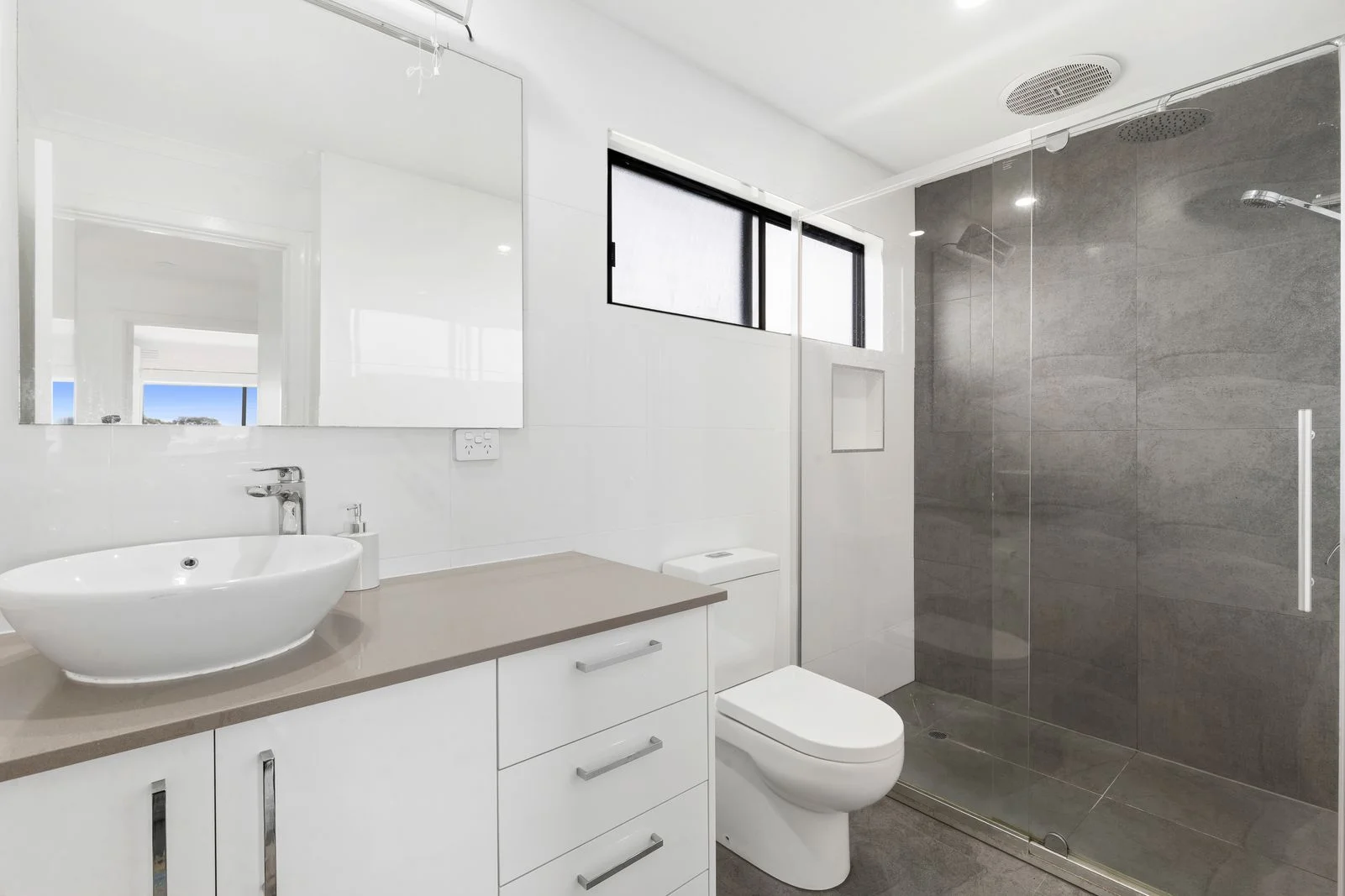 70 Leviens Road, St Leonards VIC 3223 photo 5