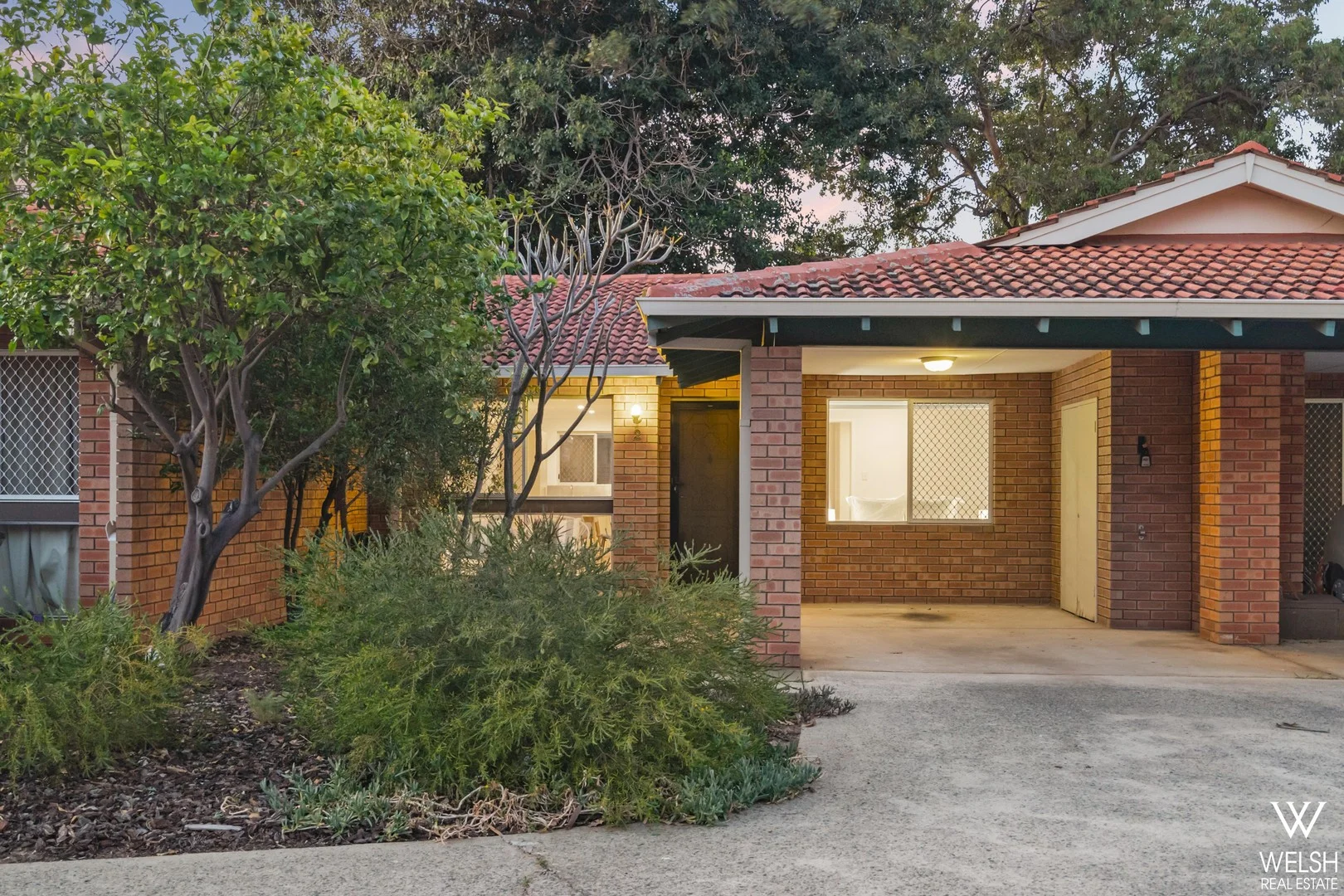 2/294 Knutsford Avenue, Kewdale WA 6105