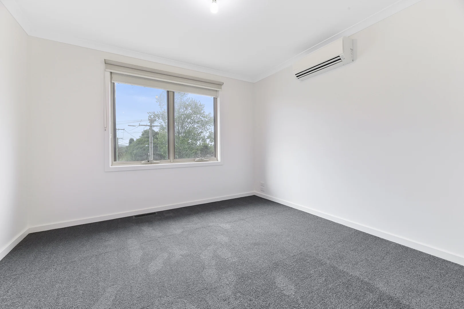 Additional image 6 of 2/5 Pine Tree Avenue, Glen Waverley VIC 3150