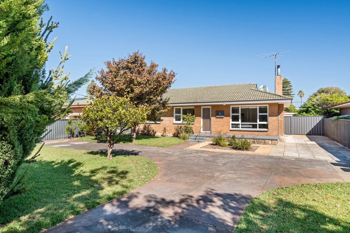 5 Pegasus Street, Rockingham WA 6168