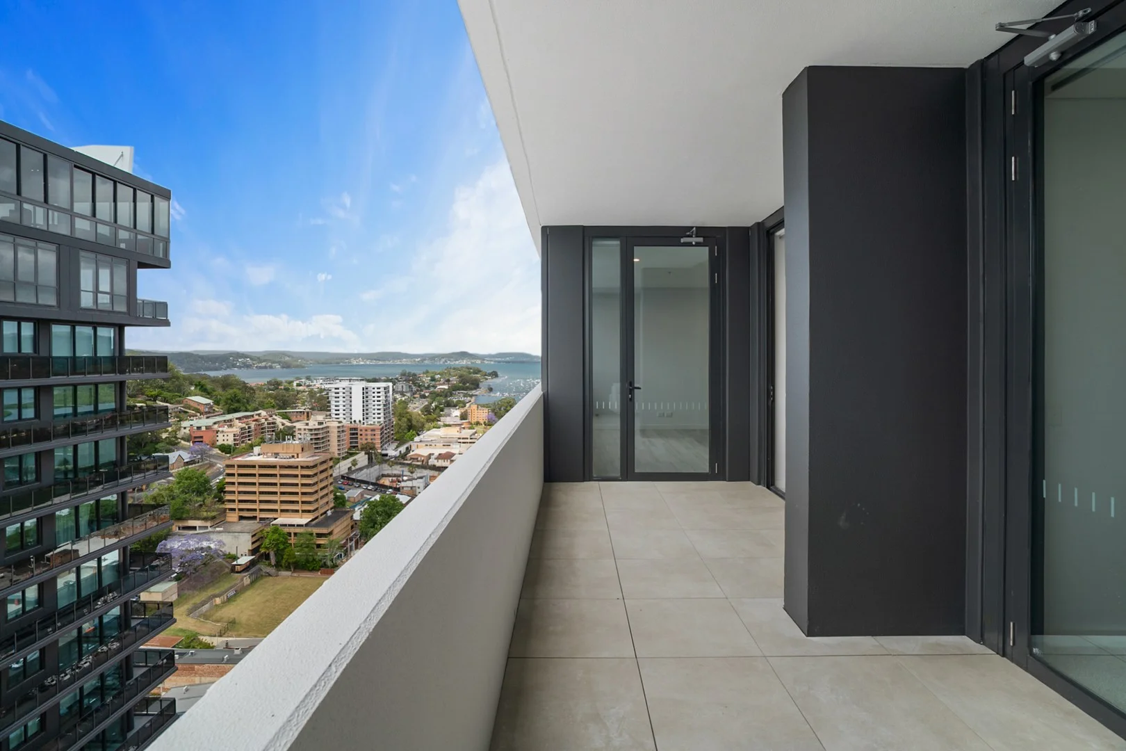 W-2605/108 Donnison Street, Gosford NSW 2250