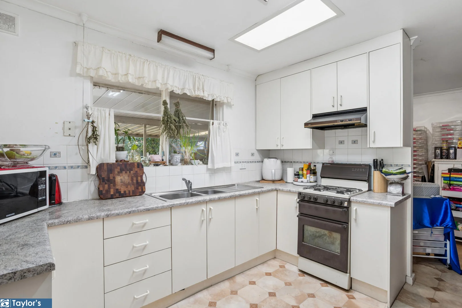 Additional image 3 of 33 Blaxland Avenue, Ingle Farm SA 5098