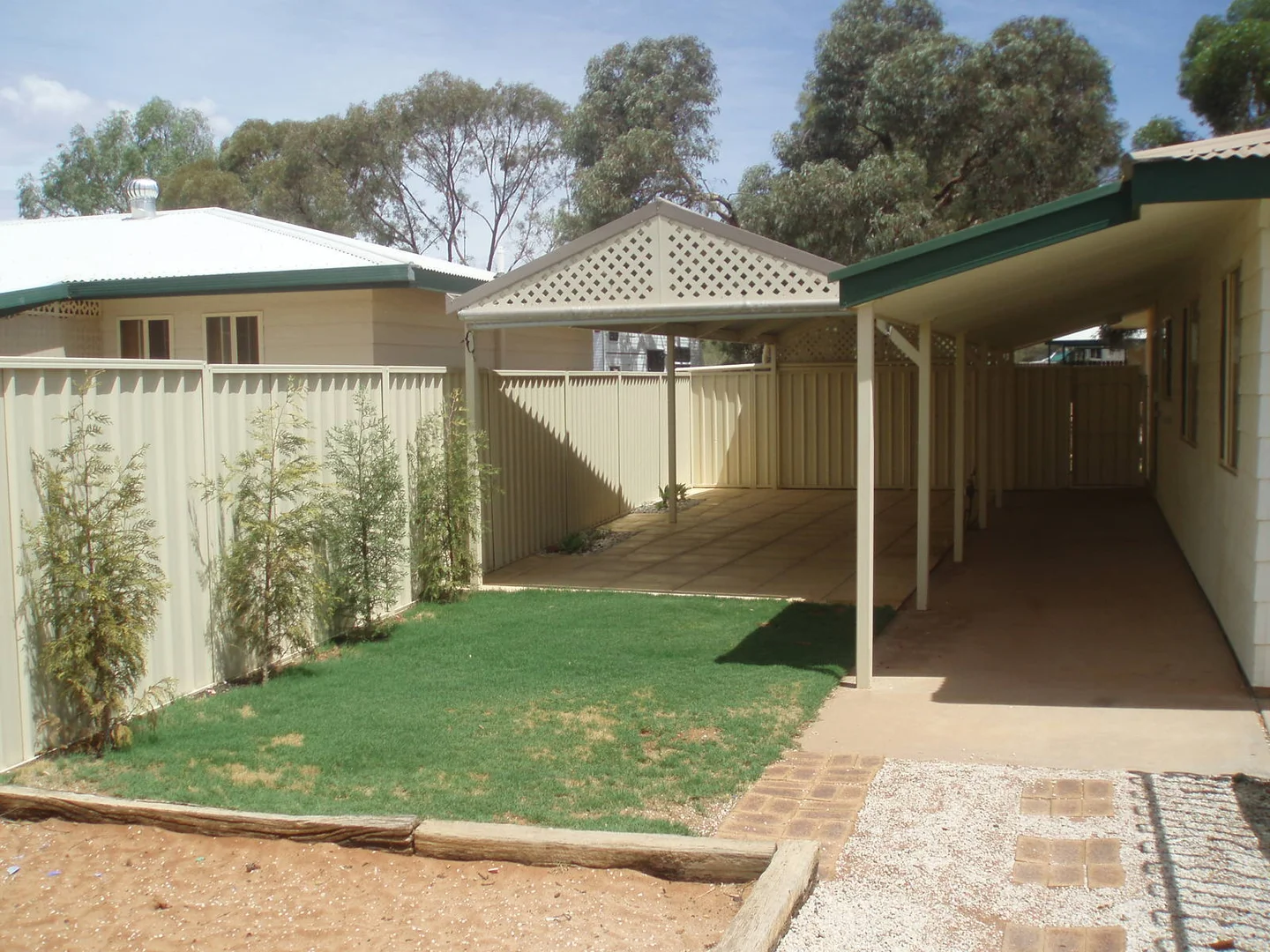 Additional image 3 of 9 Hermit Street, Roxby Downs SA 5725