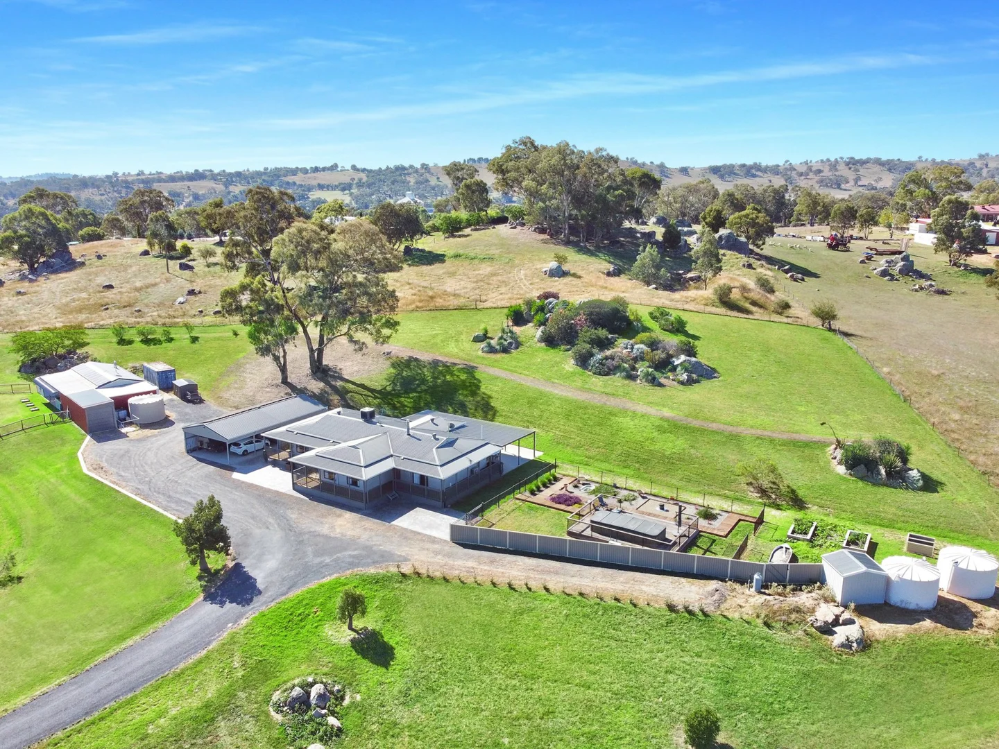 470 Chillingworks Rd, Young NSW 2594 photo 4