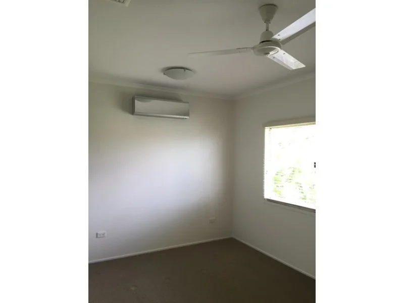 Additional image 10 of 30 Mellish Crescent, Emerald QLD 4720