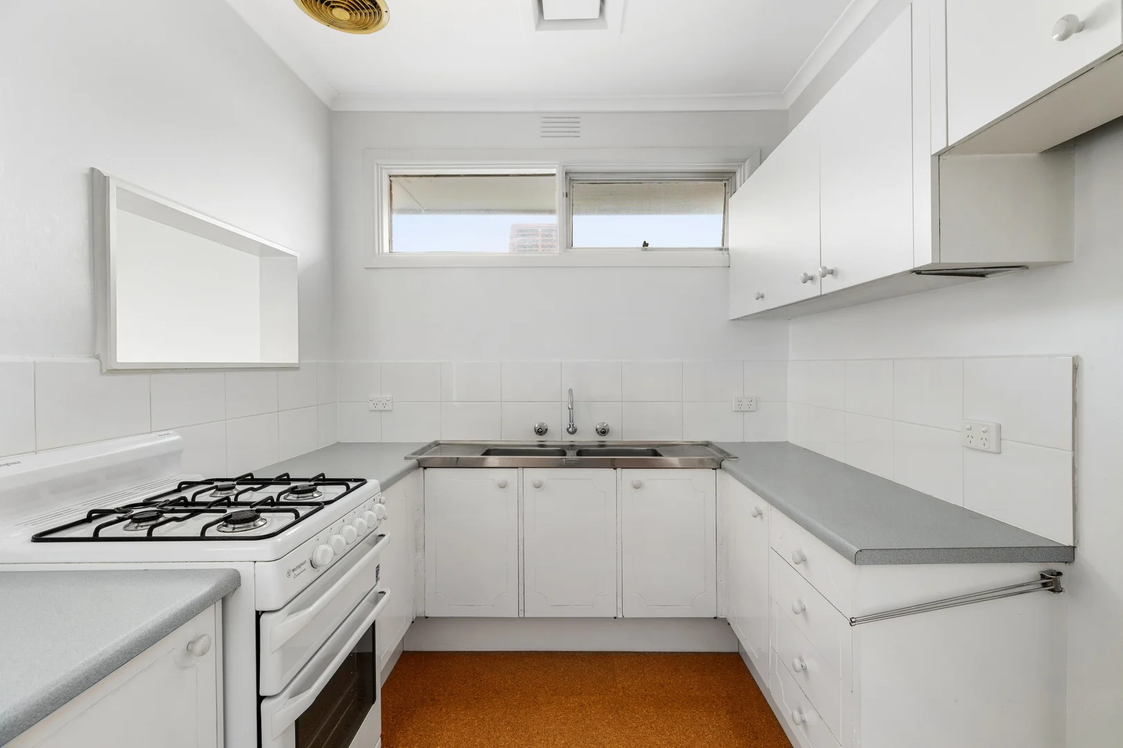 Additional image 4 of 1/9-11 Gardenia Road, Balwyn North VIC 3104
