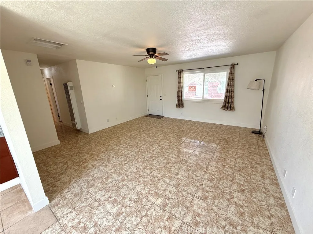 Additional image 8 of 1011 Manzanita Dr, Barstow, CA 92311