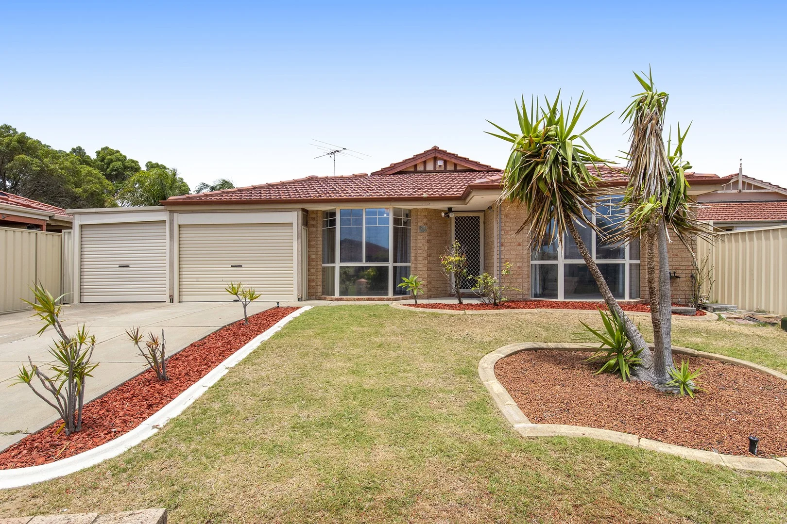 21 Hillcrest Court, Port Kennedy WA 6172
