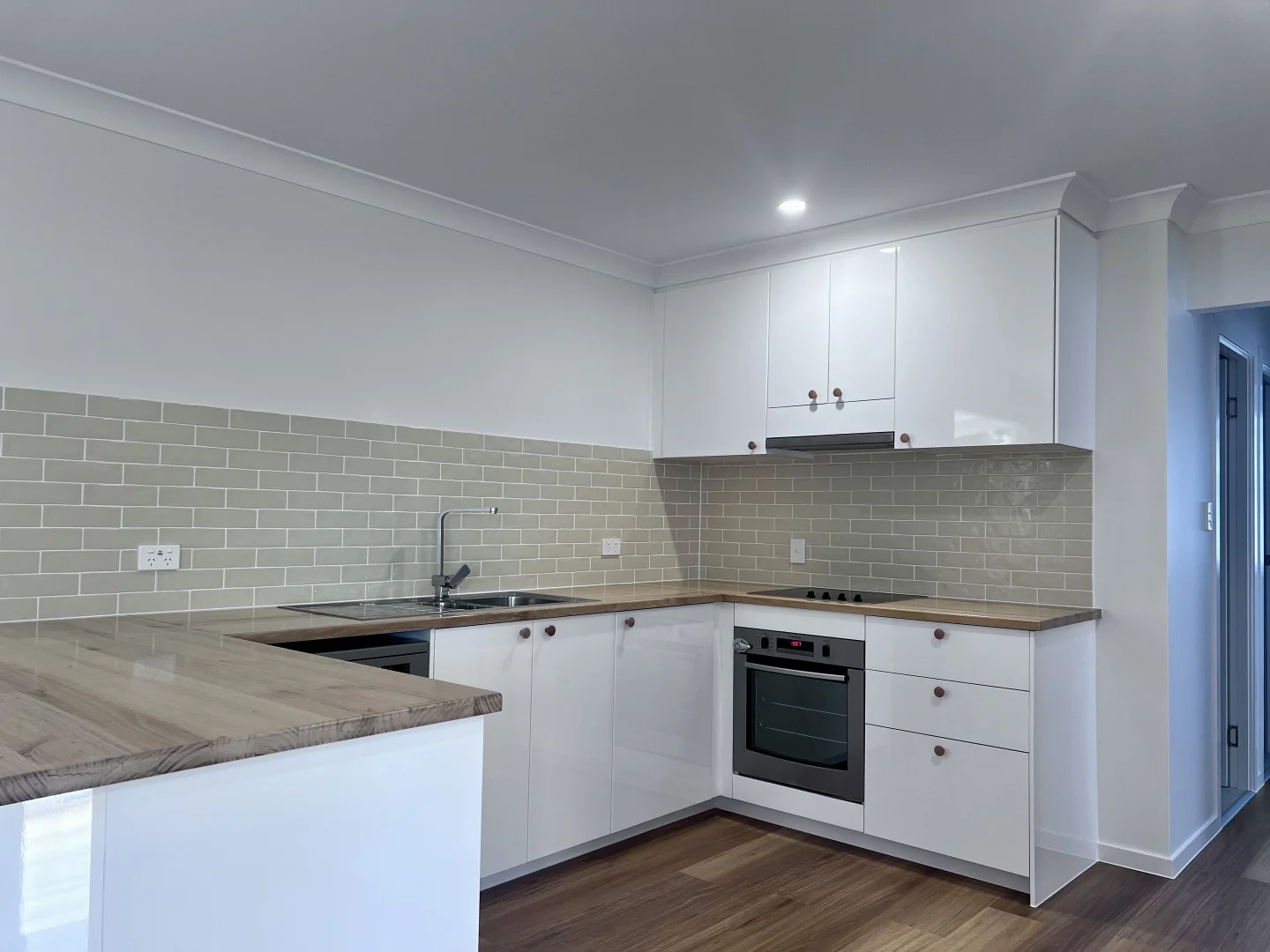 Additional image 3 of 2A Samuel Street, Woody Point QLD 4019