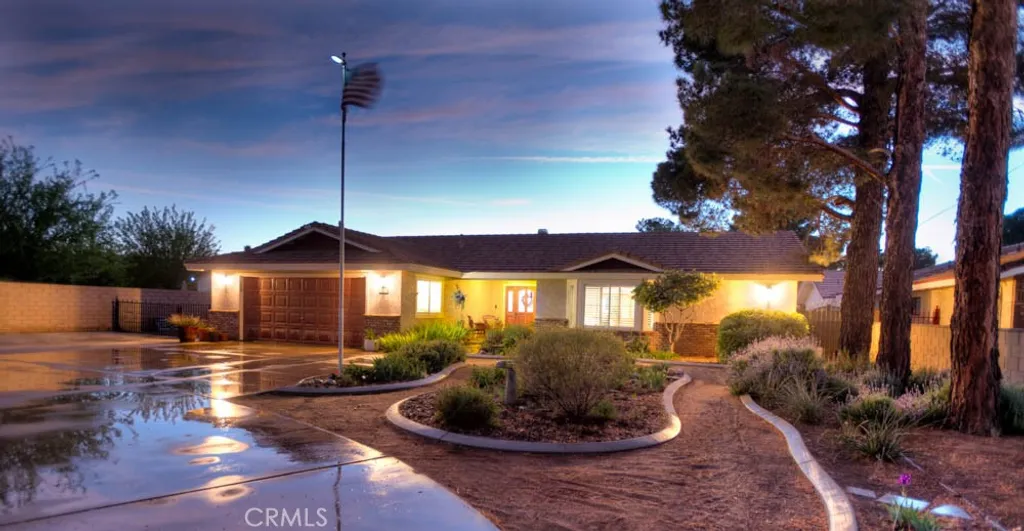 Additional image 3 of 43435 50th St W, Lancaster, CA 93536