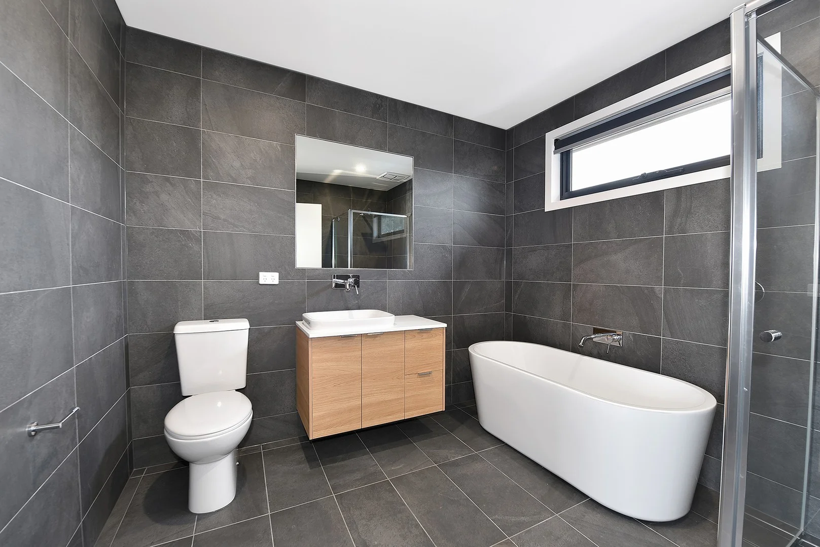 Additional image 4 of 2/50 Haldane Road, Niddrie VIC 3042