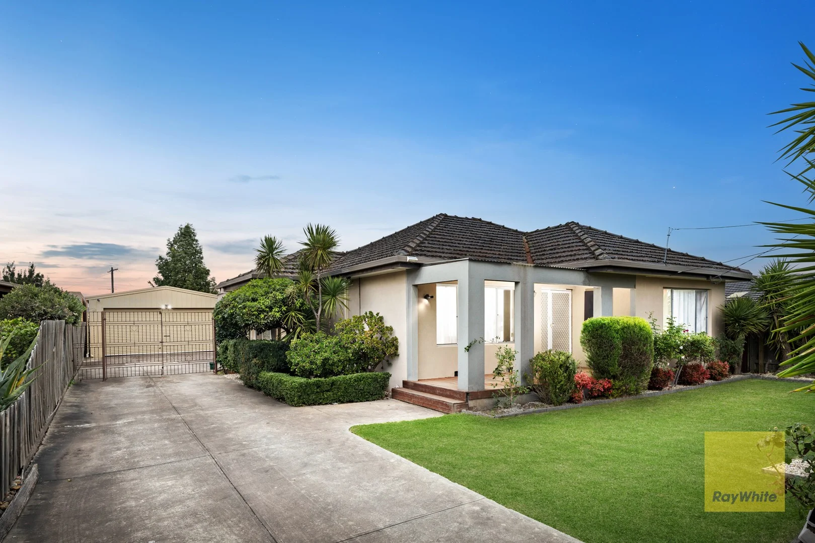 13 Salmond Street, Deer Park VIC 3023