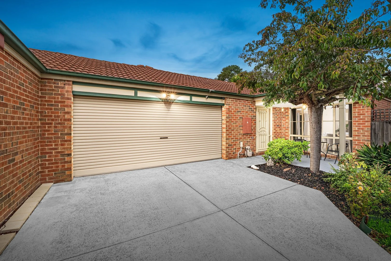 2/12 Ohara Street, Blackburn VIC 3130